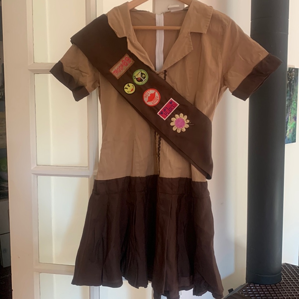 Women’s Large 12-14 Girl Scout Halloween costume